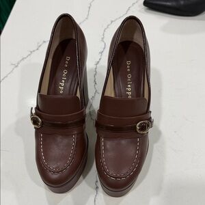 Dee Ocleppo Women's Brown Loafers